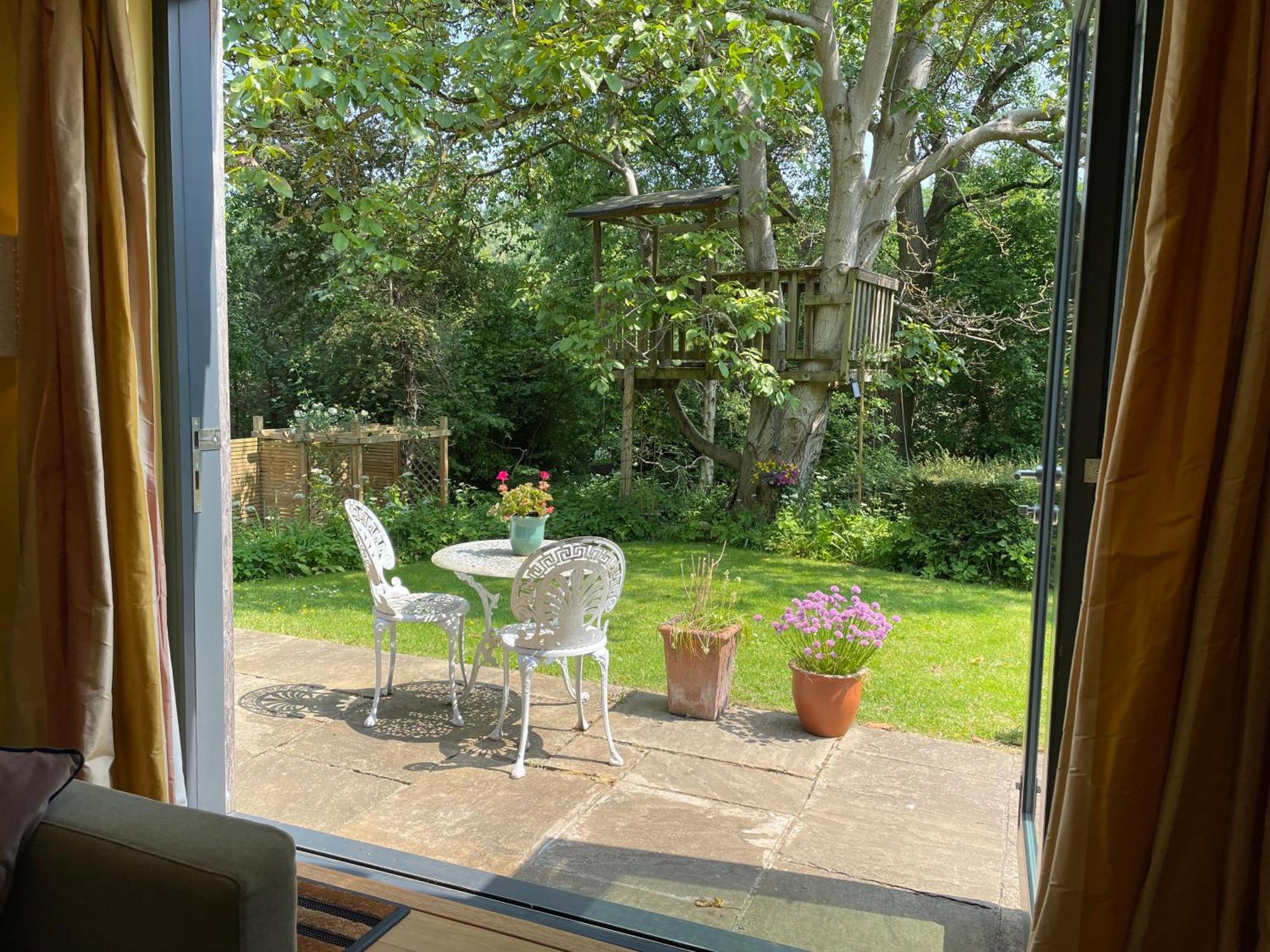 Garden Hideaway, Self-Contained, Edge Of Bath Leilighet Eksteriør bilde